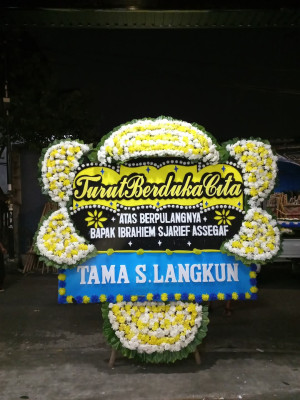 Papan Bunga Duka di Pamukan Utara